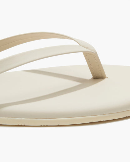 Lily Pigments Leather Flip Flops in Cream | TKEES Everyday