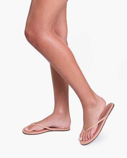 Lily Nudes Leather Flip Flops in Nude Beach | TKEES Trending