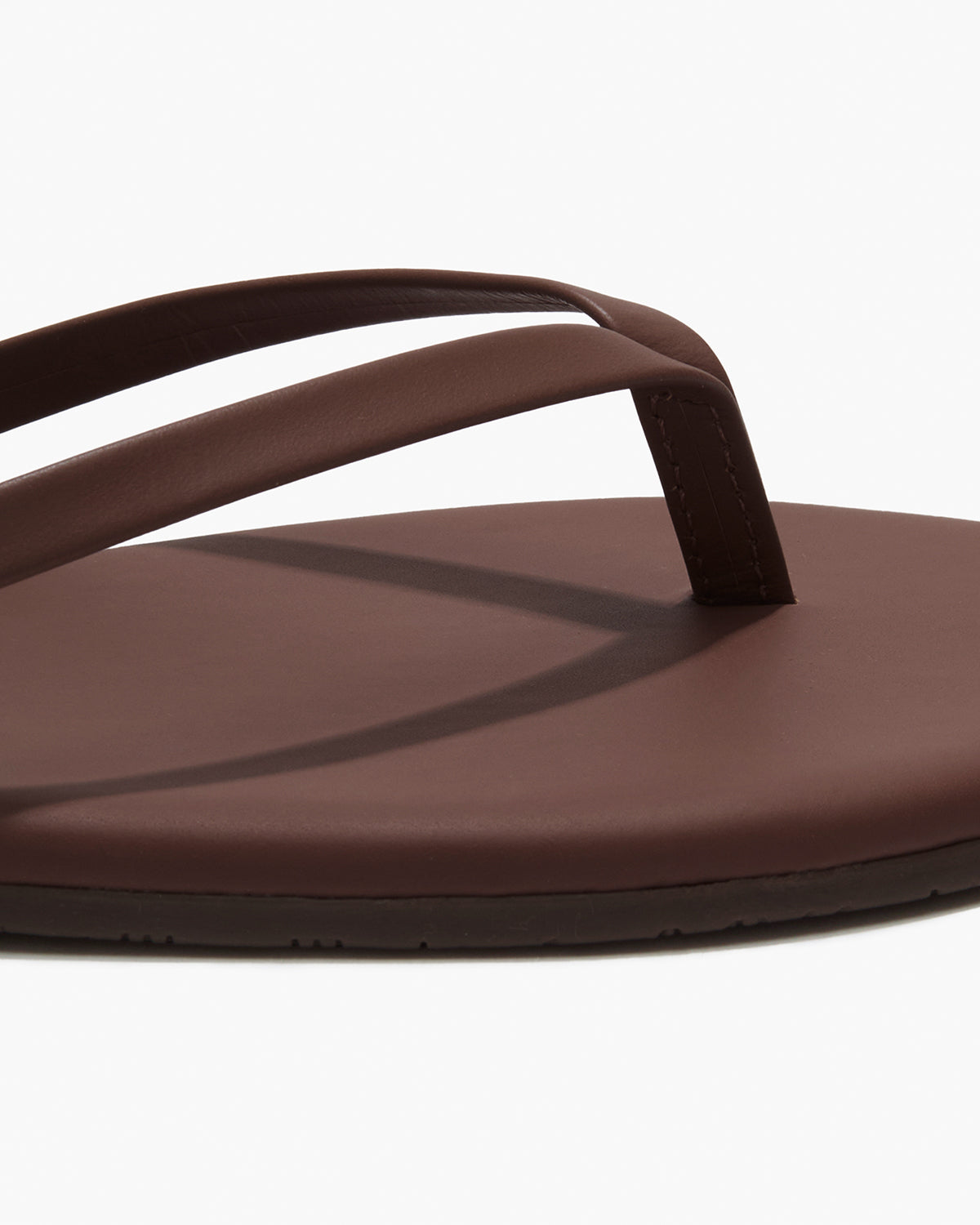 Lily Nudes Leather Flip Flops in Cappuccino | TKEES Featured