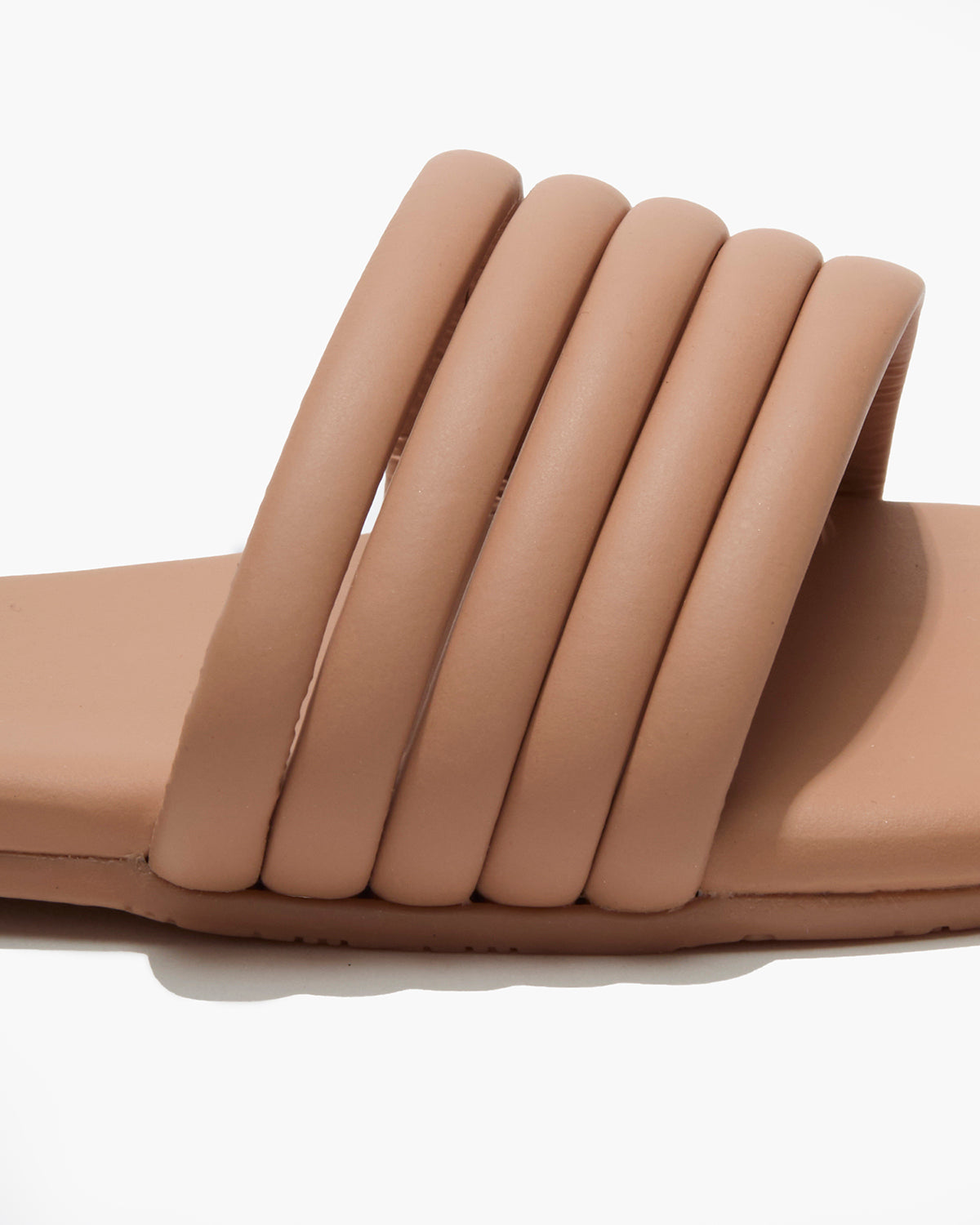 Serena Leather Slides in Pout | TKEES Popular